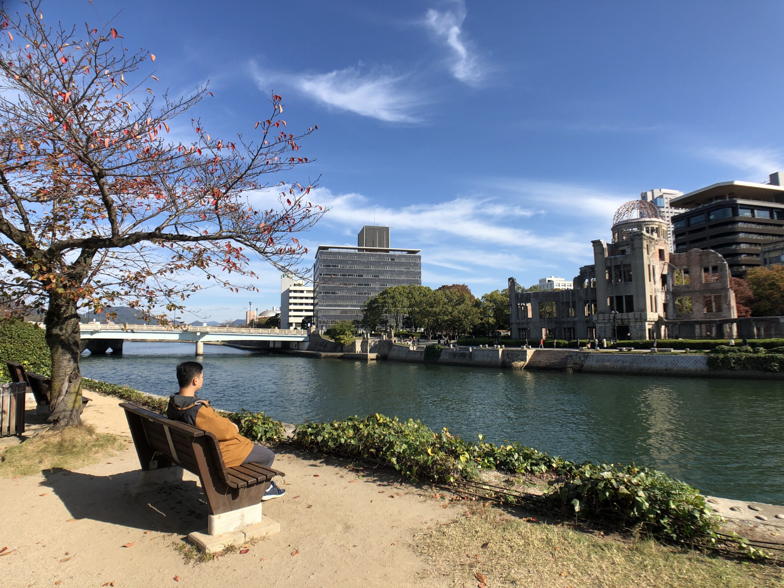 【廣島縣·宮島】廣島牡蠣、宮島鰻魚飯｜廣島原爆紀念公園｜美食與歷史的傷疤｜嚴島鳥居包緊緊